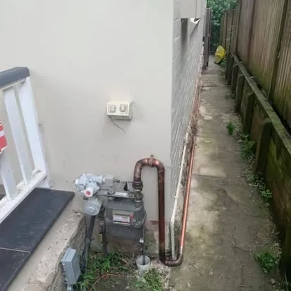 Gas plumbing installation